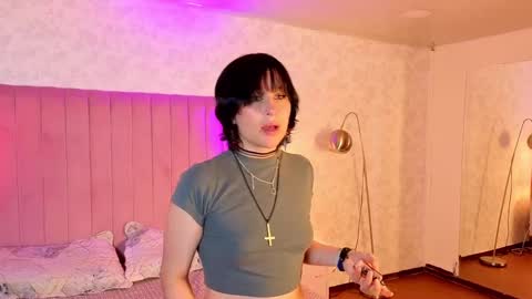 robin D online show from September 15, 1:01 pm