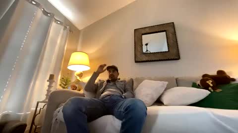 roblatino12 online show from December 30, 1:58 pm