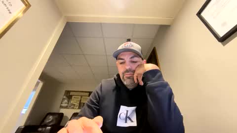 roblatino12 online show from December 7, 8:33 pm