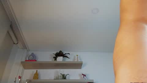 roby_millerr online show from December 21, 12:39 am