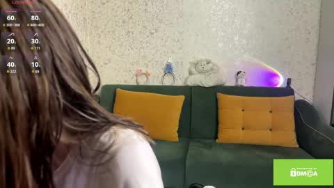 robynsentinella online show from April 13, 3:00 am