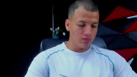 rocco_santos online show from January 31, 7:11 pm