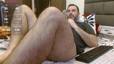 Snapshot of rodher81 chatting on October 25, 7:36 pm Rod online show from October 25, 7:36 pm
