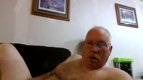 Snapshot of rodstud641 chatting on October 20, 11:04 am rodstud641 online show from October 20, 11:04 am