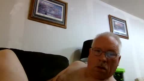 Snapshot of rodstud641 chatting on October 15, 11:11 am rodstud641 online show from October 15, 11:11 am