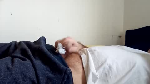 Mr. Red online show from February 13, 11:04 pm