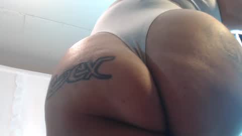 jesabel online show from March 31, 2:01 am