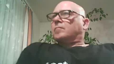 rola56430 online show from February 5, 5:52 am