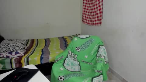 rolling_05 online show from March 19, 5:02 am