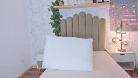 Snapshot of roma_love_ chatting on September 21, 11:47 am online show from September 21, 11:47 am