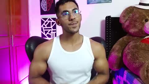 Roman online show from March 12, 7:58 pm