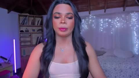 Romi Rouse online show from February 13, 7:01 am