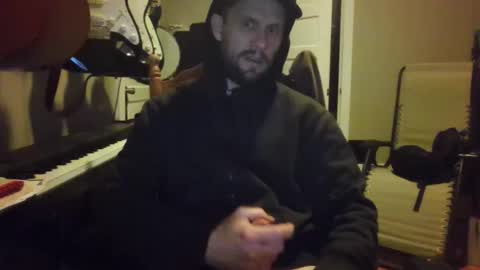 ronniejohnston13 online show from April 5, 3:25 am