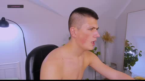 Rony online show from December 9, 4:26 pm