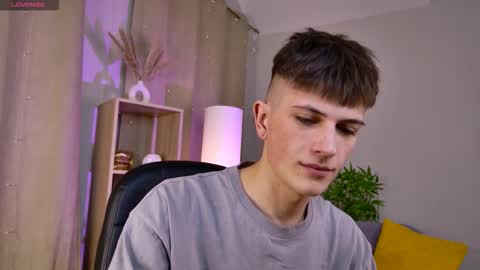 Rony online show from February 6, 7:27 pm