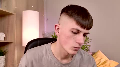 Rony online show from February 16, 7:23 pm