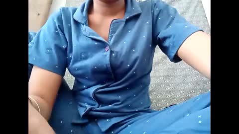 roop_sexy642 online show from April 13, 8:07 am