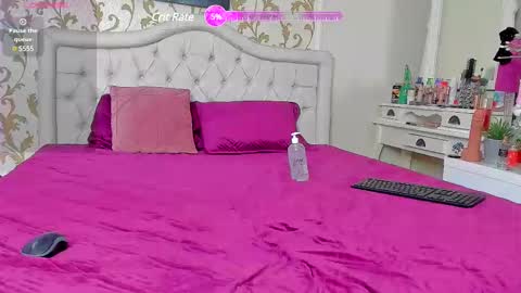Snapshot of rosacatalleya chatting on February 25, 4:57 am Rose online show from February 25, 4:57 am