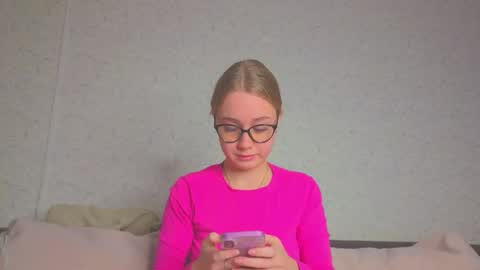 rosalina online show from March 24, 5:57 am