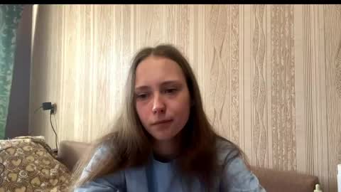 Emma online show from April 13, 2:05 am