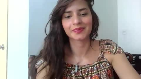 rosasvioletas online show from February 25, 9:29 pm