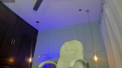 rose__monroe online show from February 28, 8:24 pm