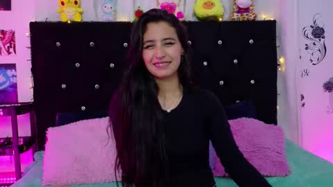 Snapshot of rose_smiley1 chatting on September 16, 4:15 am Rose online show from September 16, 4:15 am