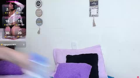 rose_towers4 online show from December 3, 11:48 pm