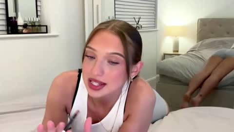 Bella  online show from September 22, 9:08 pm