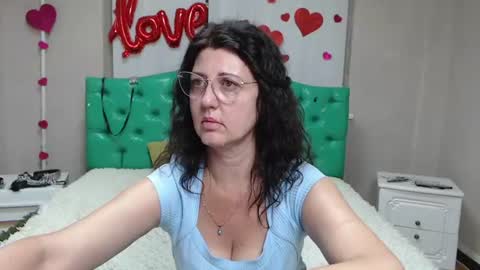 RoseHille online show from July 7, 8:35 pm