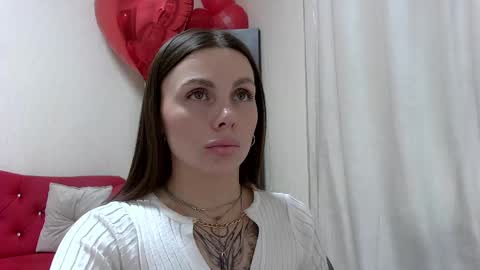 Snapshot of rosehubbard chatting on February 16, 12:54 pm Rose Hubbard online show from February 16, 12:54 pm