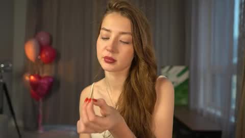 Elsa online show from October 19, 4:17 am