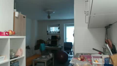 Rose online show from February 6, 12:15 pm