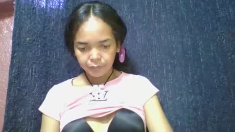 Snapshot of rosia685234 chatting on March 1, 8:02 am rosia685234 online show from March 1, 8:02 am