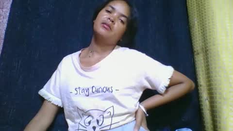 Snapshot of rosia685234 chatting on October 11, 7:17 pm rosia685234 online show from October 11, 7:17 pm