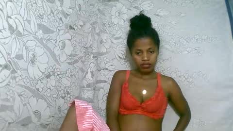 rosia online show from November 22, 5:44 pm