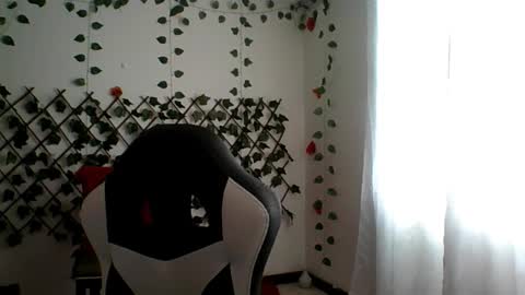 Rossana  online show from February 6, 1:03 pm