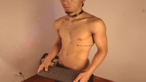 rosse_one online show from November 23, 10:19 pm