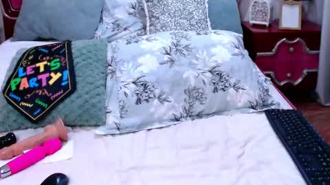 Rosse Cougar  online show from February 15, 7:51 am