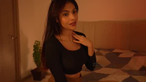 Rossey online show from December 19, 3:02 am