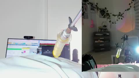 rosy_emely_ online show from December 18, 9:37 am