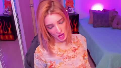 rot_wallace online show from May 26, 10:27 pm