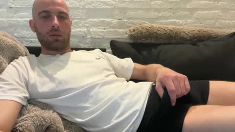 rotteei1 online show from April 21, 3:30 pm