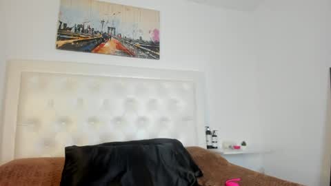 rouse_sexy_hotxx77 online show from May 23, 1:34 am