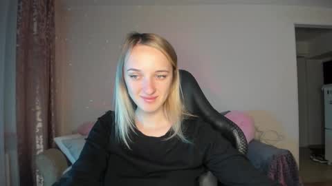 Snapshot of rousereed chatting on October 14, 2:42 pm Rouse online show from October 14, 2:42 pm