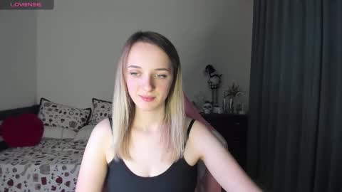 Snapshot of rousereed chatting on February 26, 4:05 pm Rouse online show from February 26, 4:05 pm