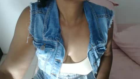 luxa online show from April 16, 8:09 pm