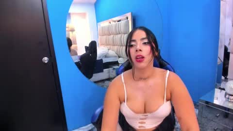 rousse_lily0 online show from May 21, 3:35 am