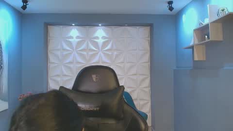 Snapshot of roussegil chatting on October 11, 11:26 am Rousse online show from October 11, 11:26 am