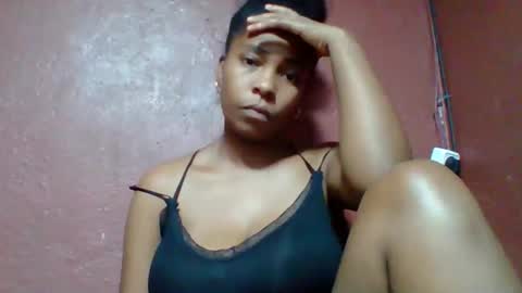 rovaelyah online show from February 6, 7:34 am